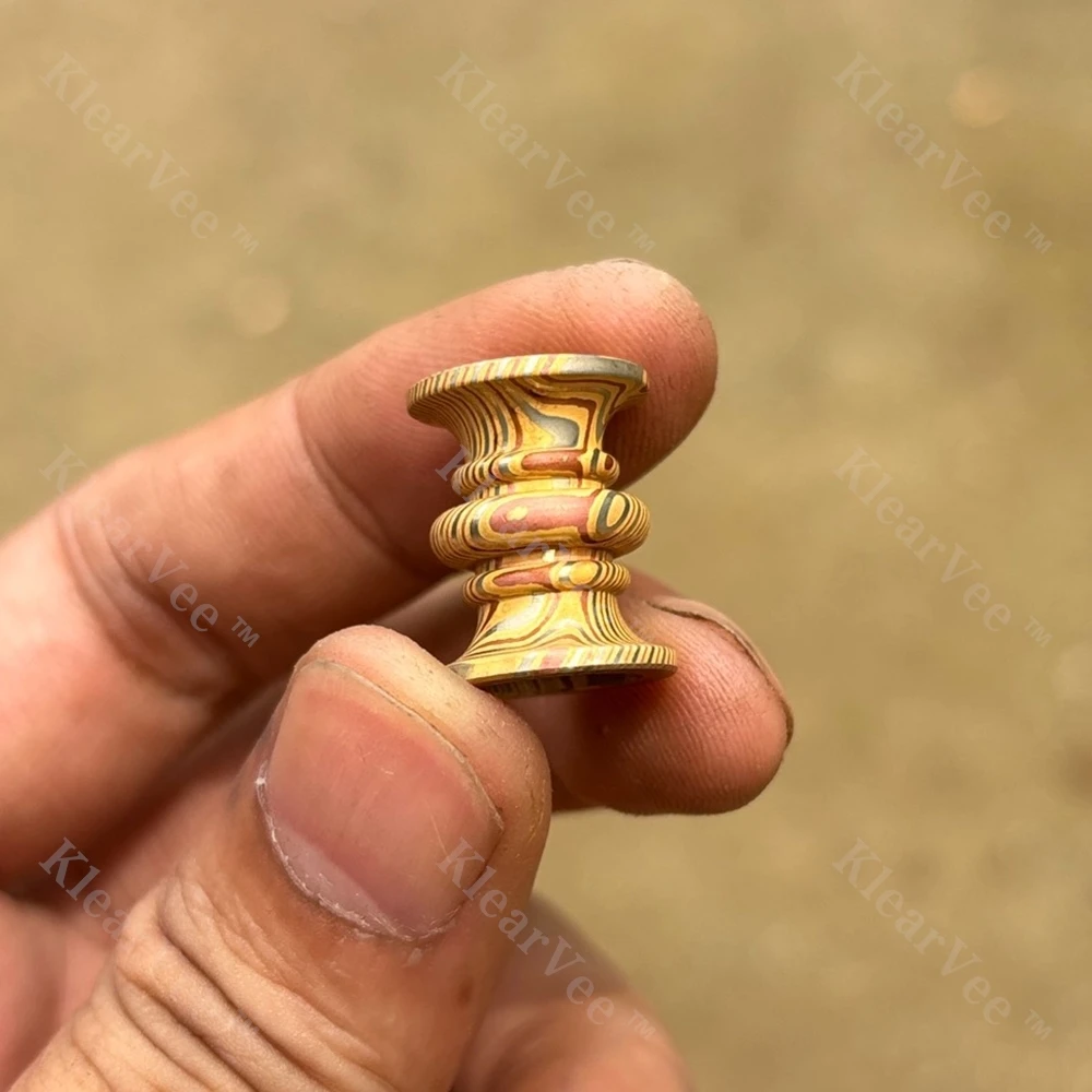 

Copper Horse Roman Column Outdoor EDC Tool Knife Bead Paracord Weaved Pendant Keychain Backpack Charm DIY Accessory