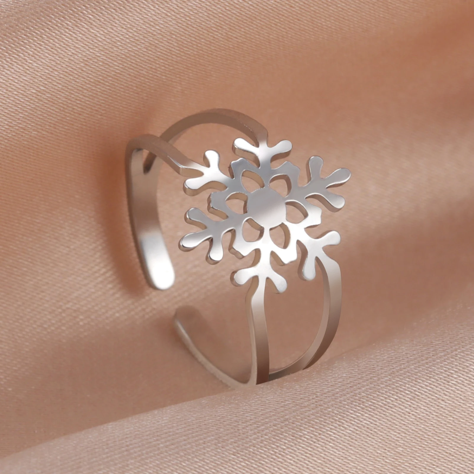 Teamer Valentine's Day Snowflake Ring for Women Adjustable Hollow Stainless Steel Open Ring Winter Jewelry Holiday New Year Gift