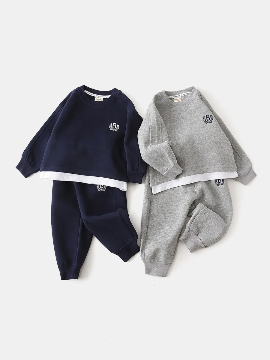 

New Children's Sweatshirt And Sports Pants Set For Boys - A Pair Of Fake Two-Piece Sports Outfits For A Trendy Look