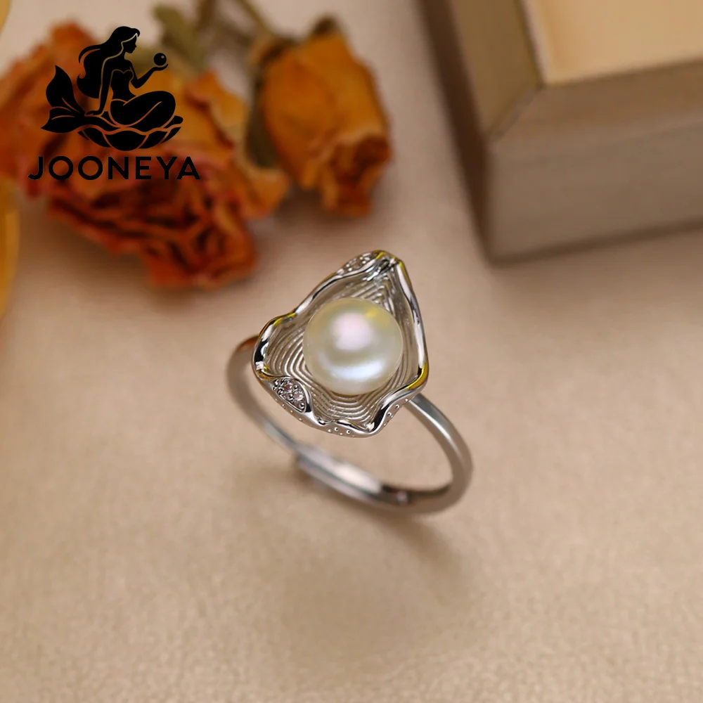 

Irregular Shape Natural Freshwater Pearl Ring Cultured White Cubic Zirconia Pearl Ring For Women