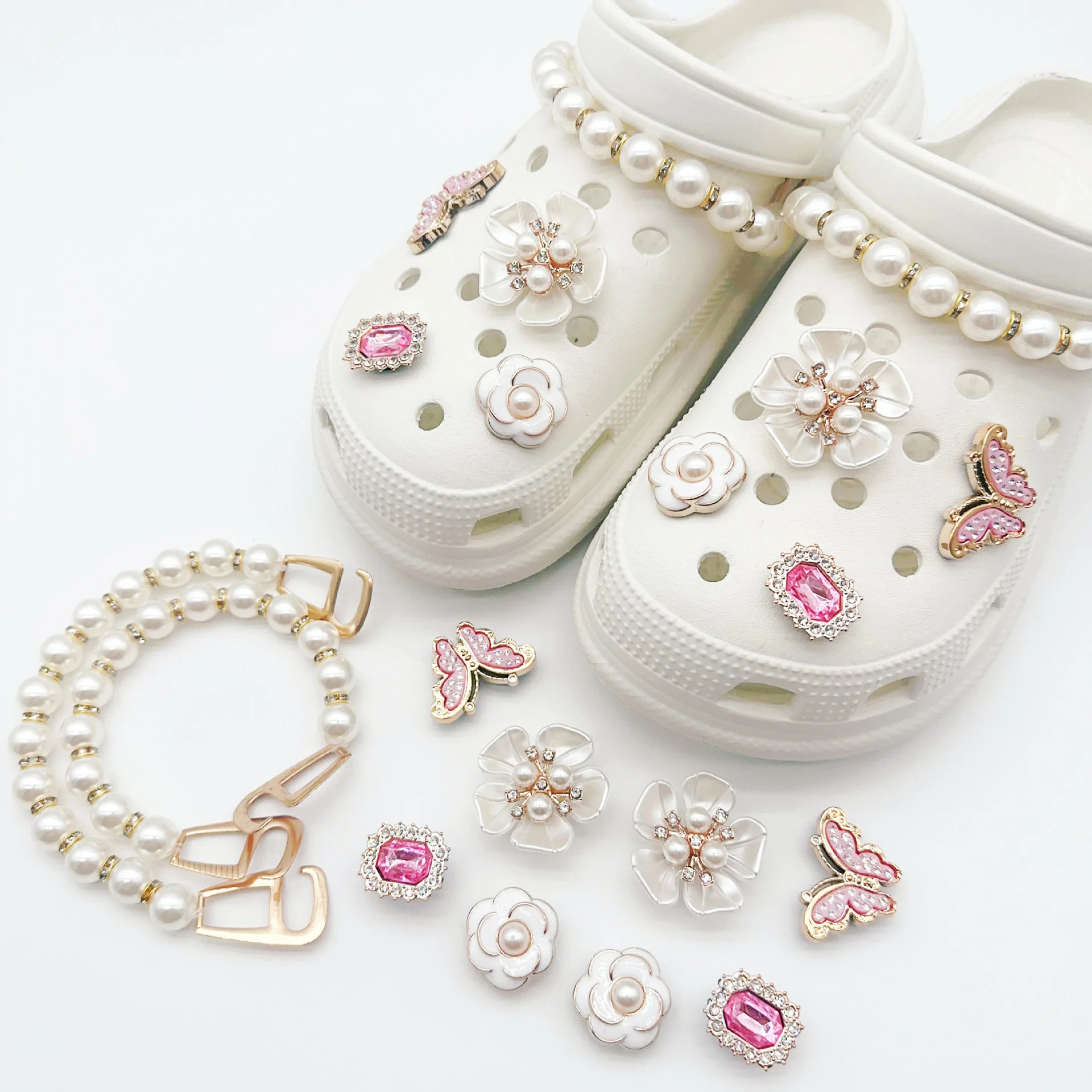 

DIY Fashion Shoe Charms Accessories Butterfly Pearl Flower Detachable Chain Slide Sandals Clogs Decoration Shoe Buckles Pin Gift