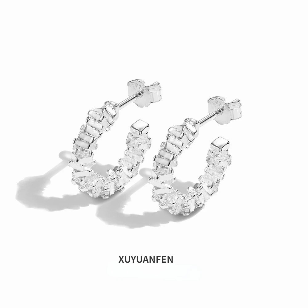 

XUYUANFEN Japanese and Korean Instagram S925 Pure Silver Ear Studs Women's Simple Personality Versatile Broken Silver Earrings