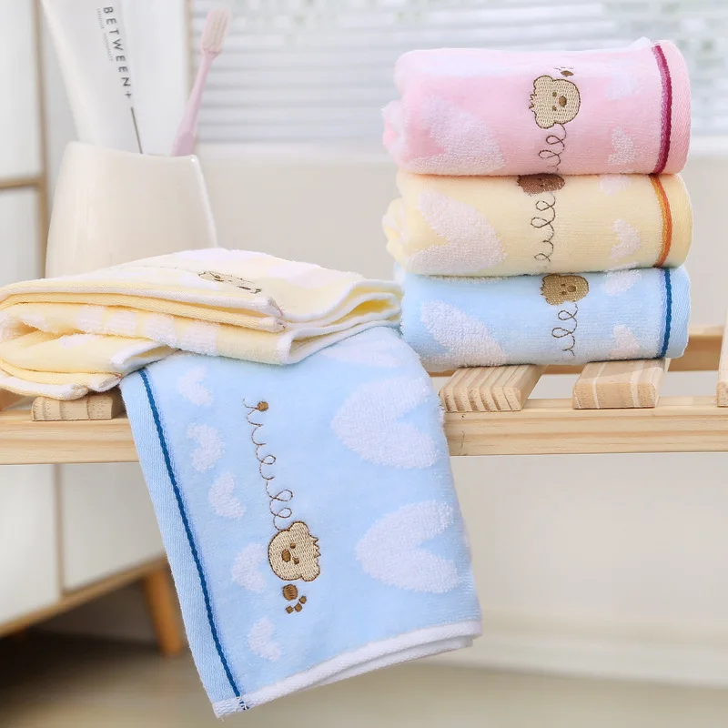 KIDS Soft Children\'s Cotton Towels Family Children Wash Face Towels Cute Cartoon Bear Face Hand Towel Bathrobe Home Textile Moon