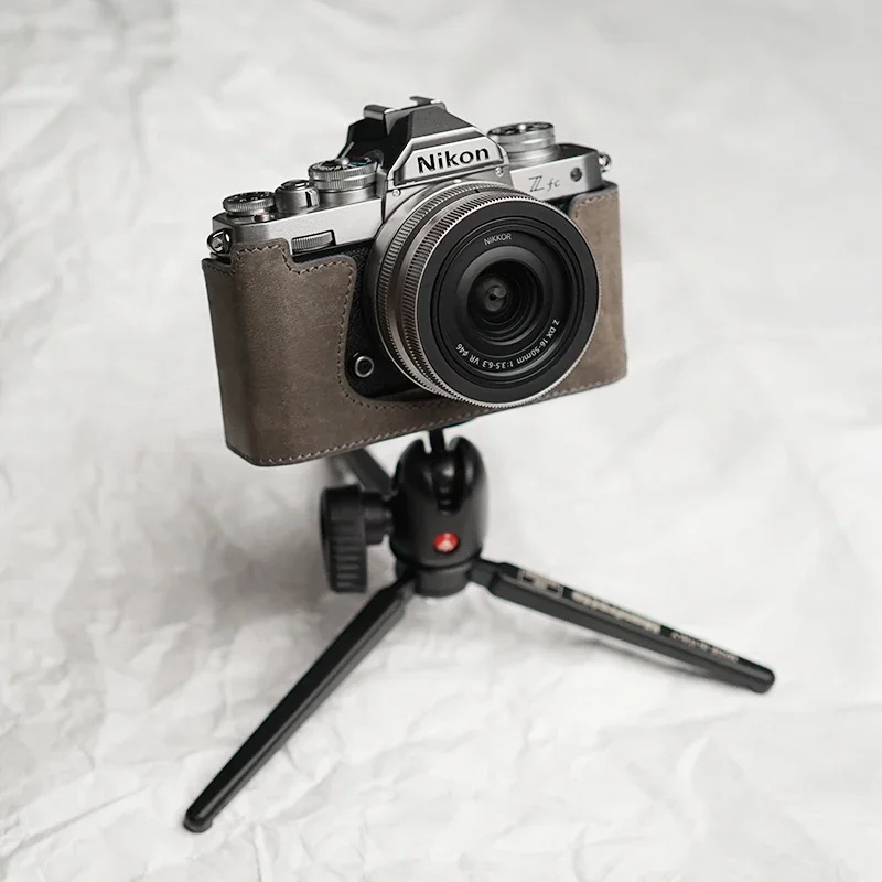 ของแท้ Cowhide หนังครึ่งกรณี Nikon Zfc หนังกล้อง Nikon ZFC ป้องกันกรณีอุปกรณ์เสริม