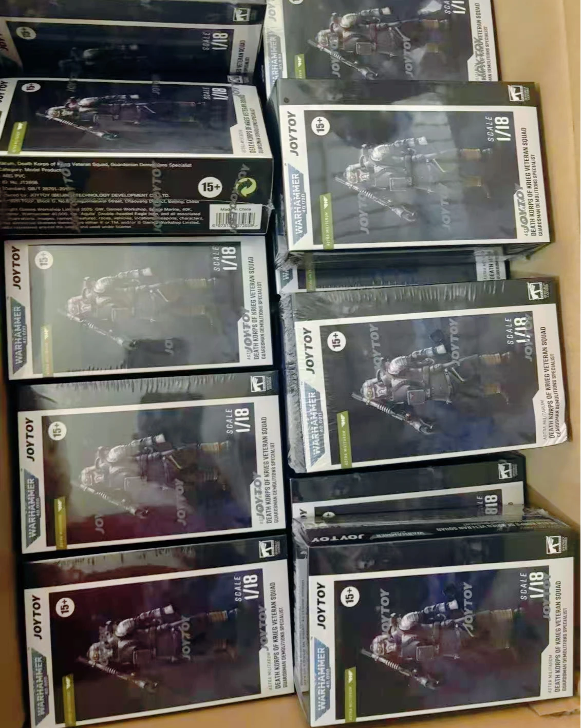 【JOYTOY】Warhammer 40K Astra Militarum Death Korps of Krieg Veteran Squad 1/18 figuras de acción de juguete