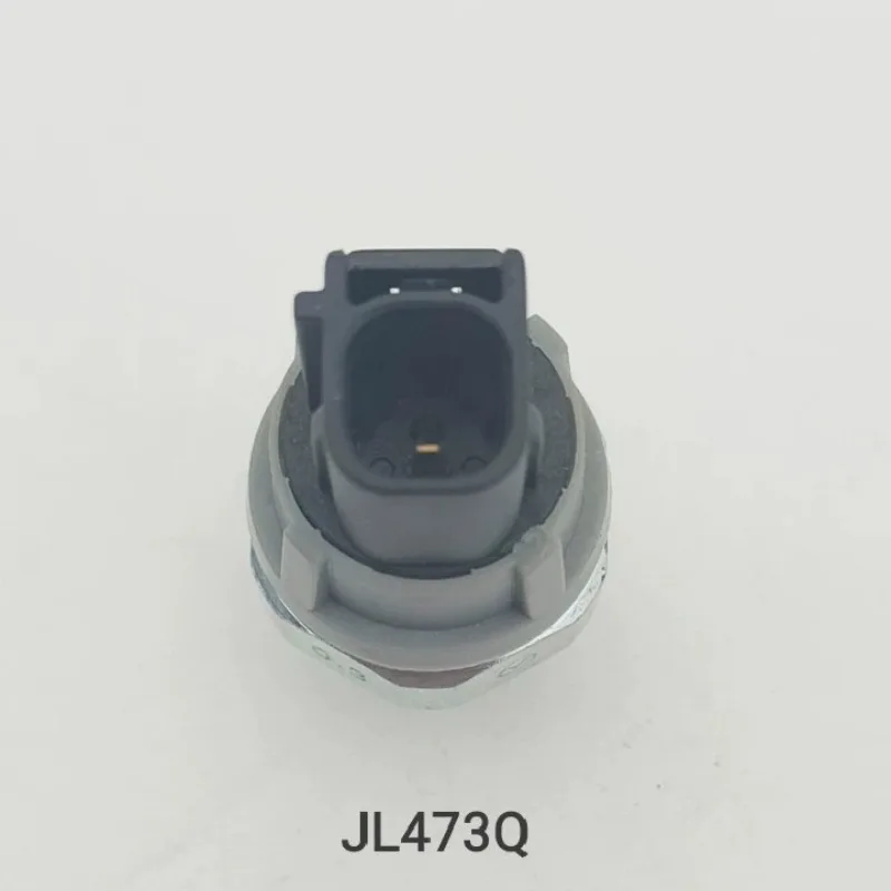 1.0L-466Q 1.2L-473Q Engine Oil Pressure Alarm Level Sensor Plug for Changan Jinniuxing Star7 6406 6