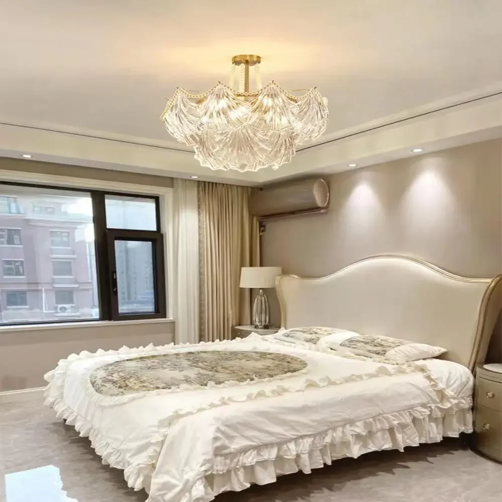 Lampadario francese a conchiglia di lusso leggero Lampadario di cristallo moderno e semplice per soggiorno di celebrità di Internet Calda camera nuziale romantica Master
