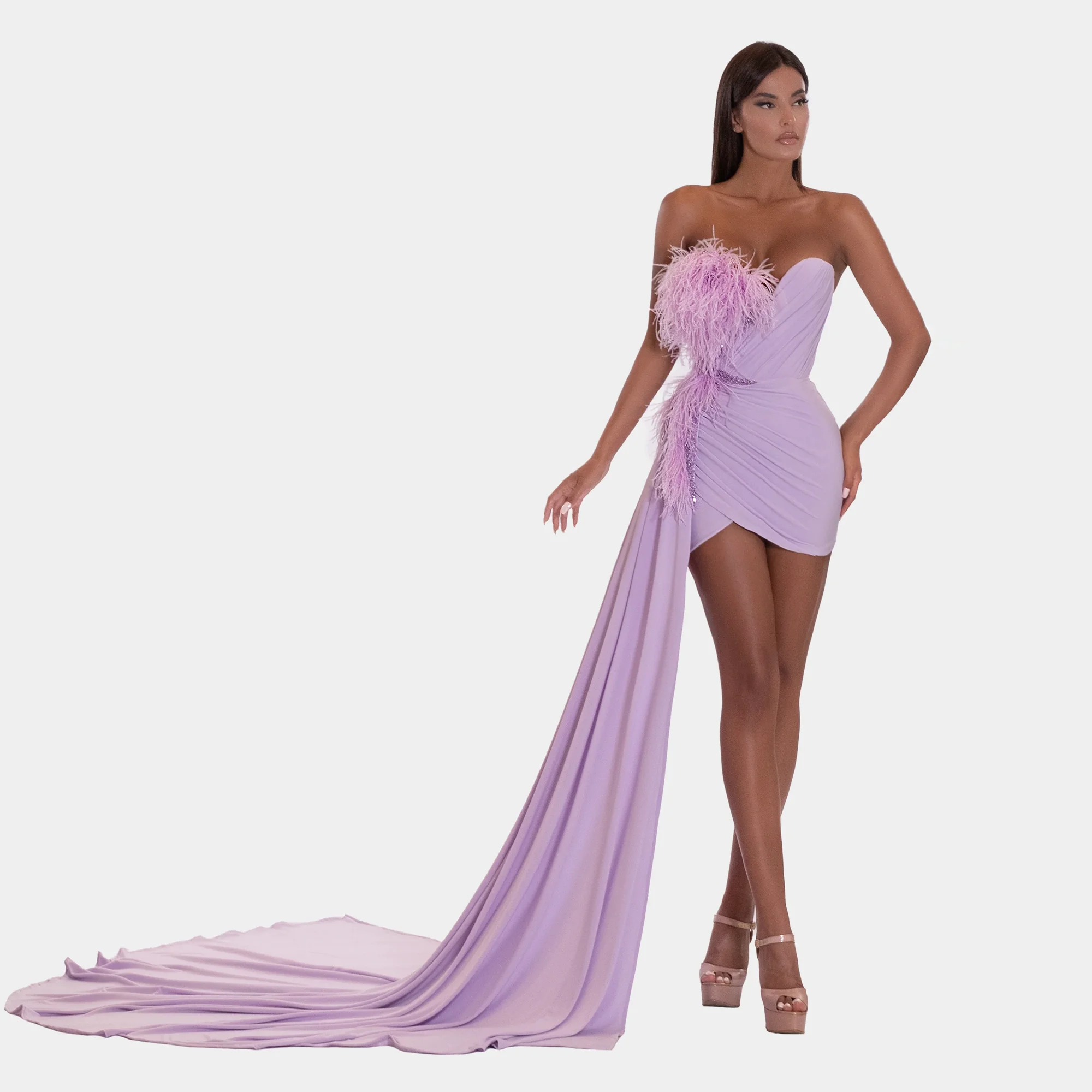 

Pretty Lilac Short Prom Dresses with Side Long Train Sweetheart Feathers Stretchy Mini Formal Party Dress فساتين للحفلات الراقصة