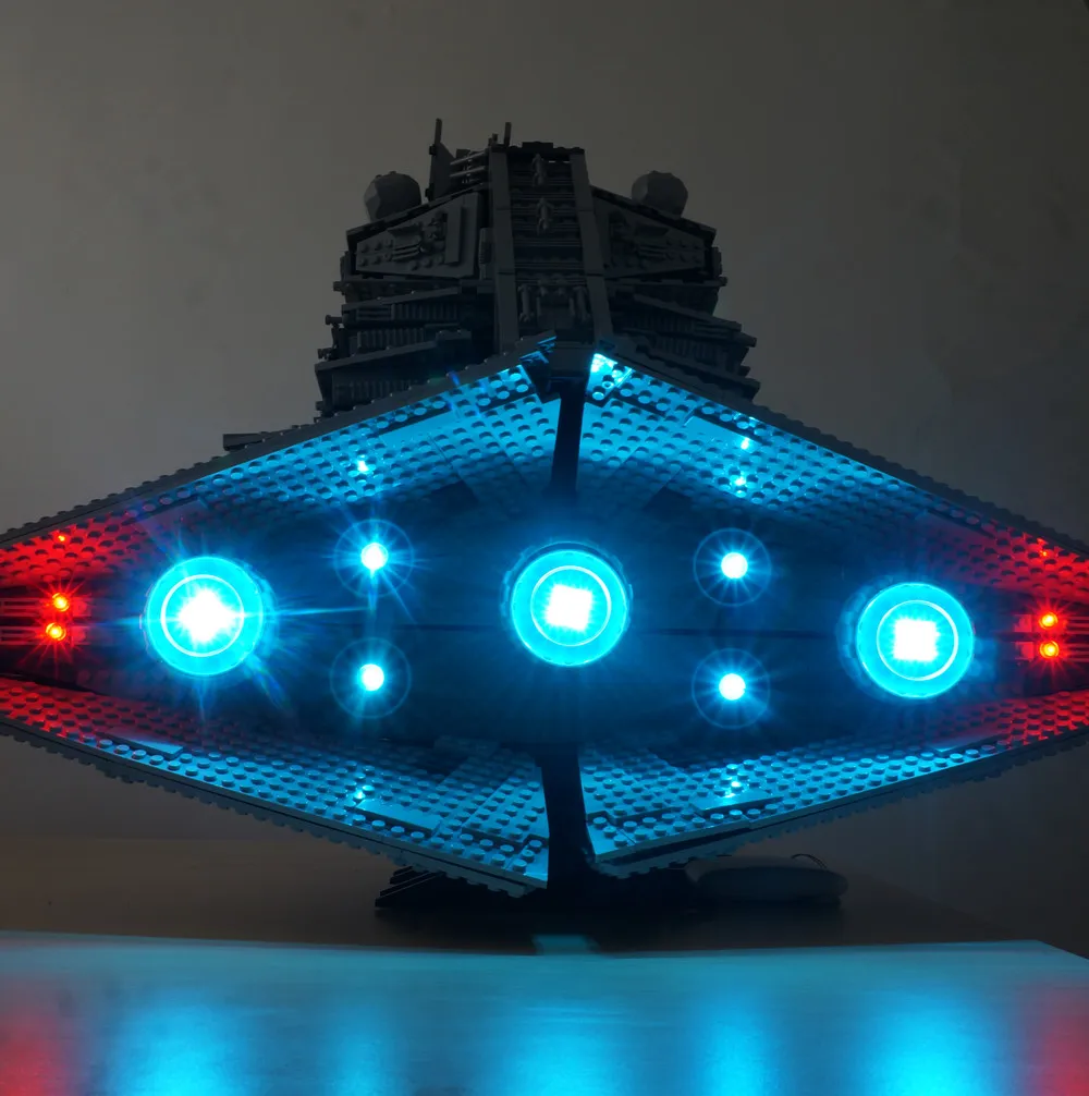 

Набор светодиодного освещения подходит для LEGO Imperial Star Destroyer 10030 (не включая строительные блоки)