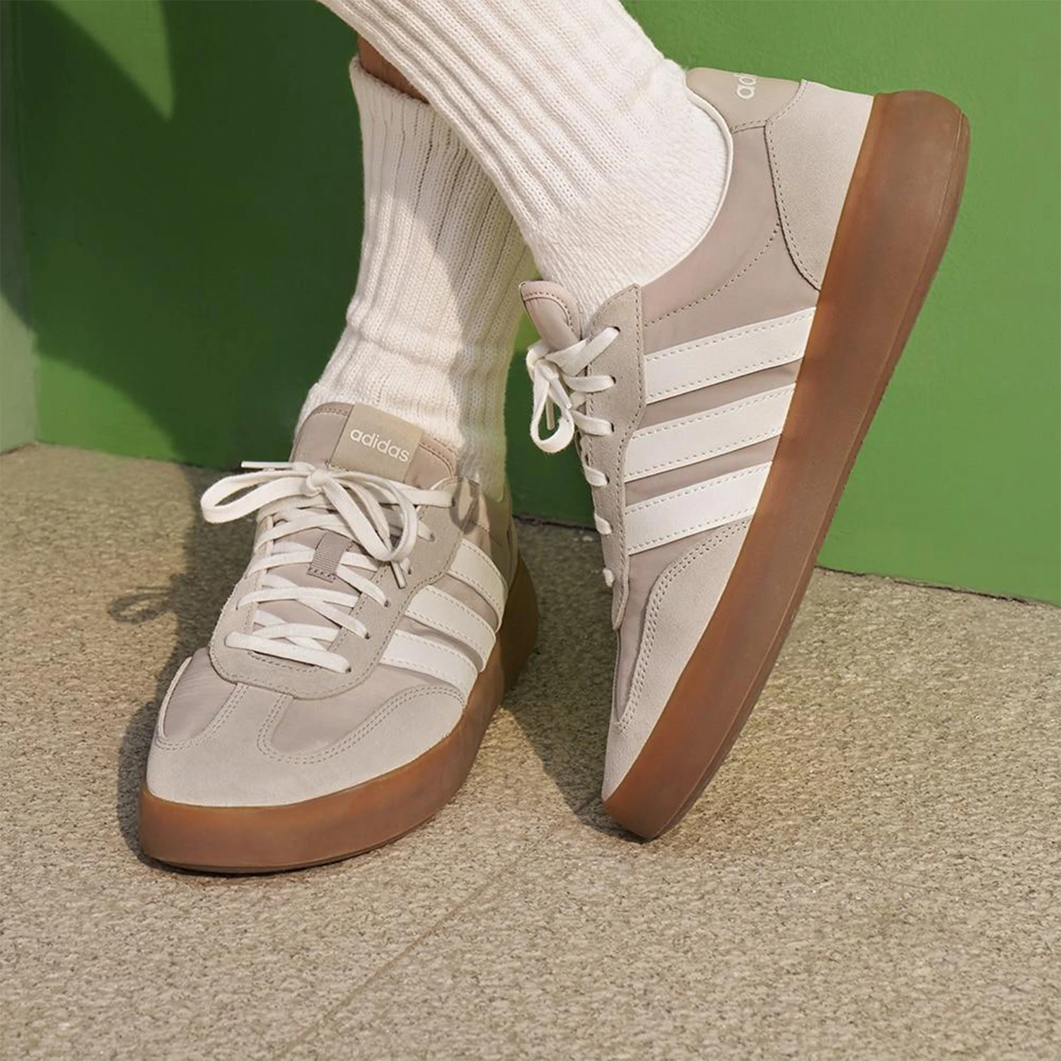 

Оригинальные спортивные повседневные кроссовки унисекс Adidas BARREDA DECODE JQ6676