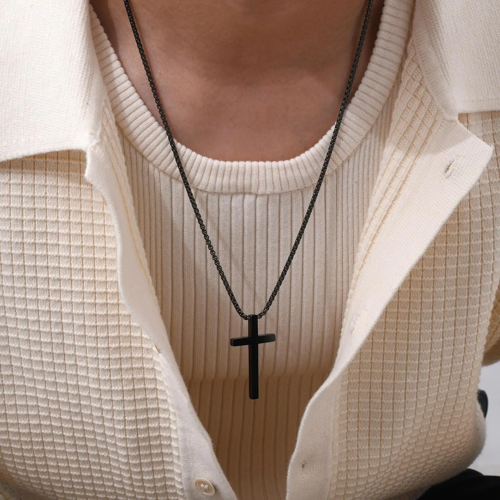 Lässige Herren-Halsketten mit Kreuz-Anhänger, wasserdichte Kreuzkragen aus Edelstahl mit 60 cm langer Box-Kette, christliches religiöses Gebetsgeschenk – Detail 2