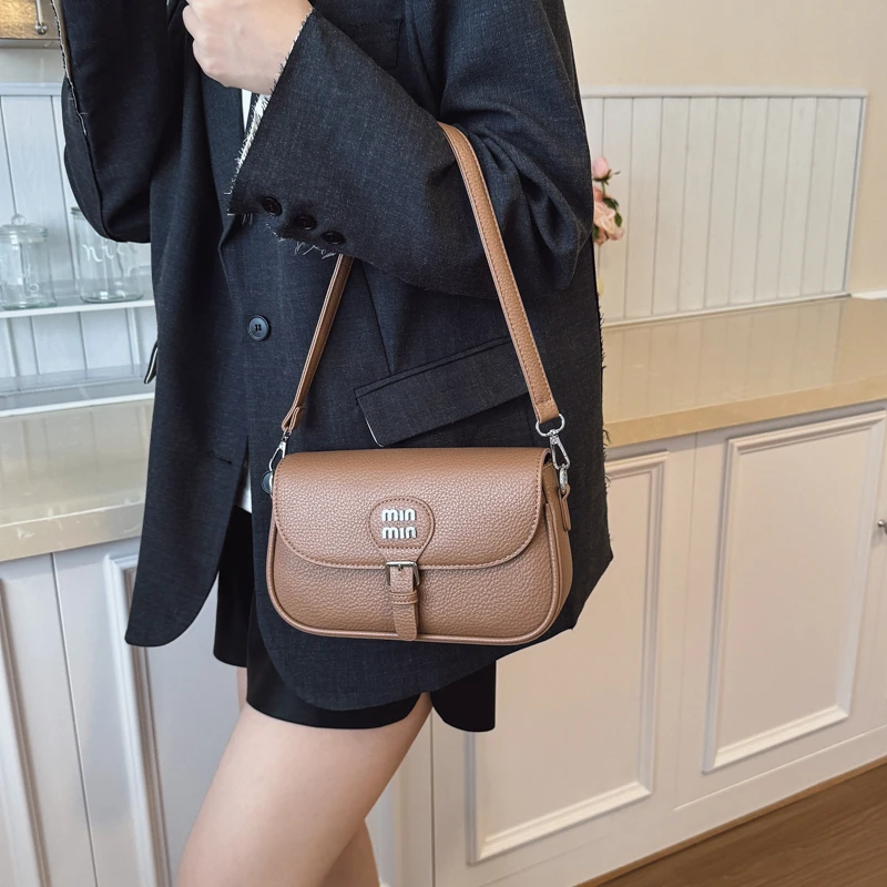 

Stylish Leather Crossbody Bag Minimalist Unique Fashionable Trendy Large Capacity Solid Color Commuter For Women
