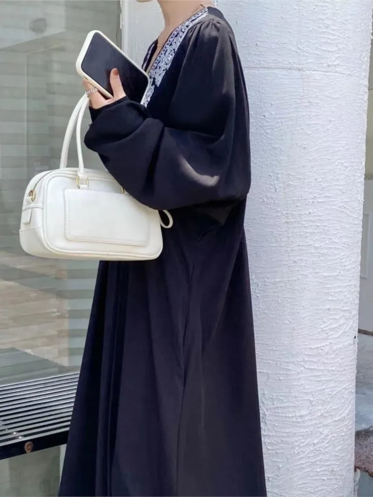 Primavera Verano vestido largo bohemio mujeres bordado cuello pico señoras vestidos blancos Casual vacaciones manga larga vestido de mujer suelto 2026