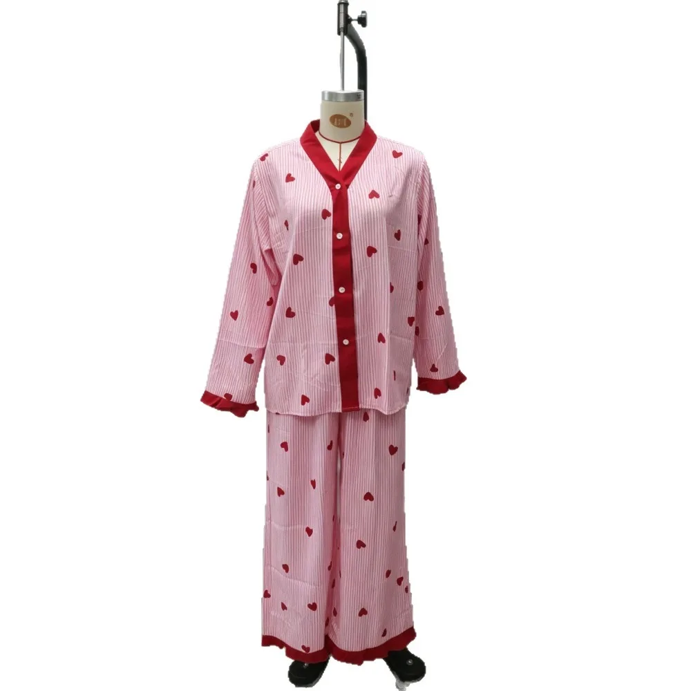 2026 New 2-piece Set of Women's Pajamas for Spring and Autumn Home Leisure Fashion, Printed Striped Heart Design, Elegant Y-neck