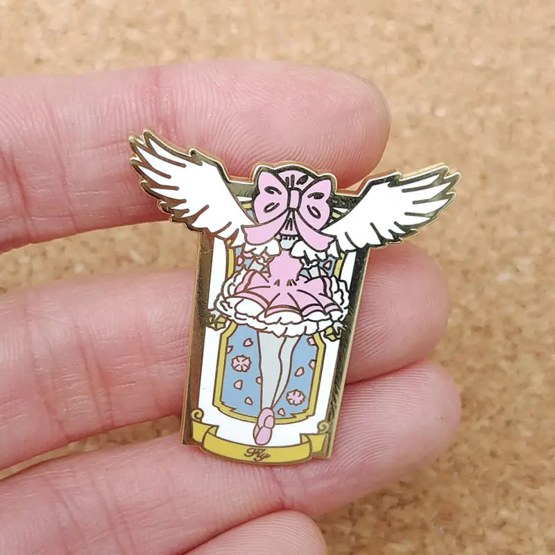 Broches de Alas de Ángel de Sakura Card Captor para Mujeres y Niñas, Pins de Metal Esmaltado para Mochilas, Regalos de Colección para Fans del Anime