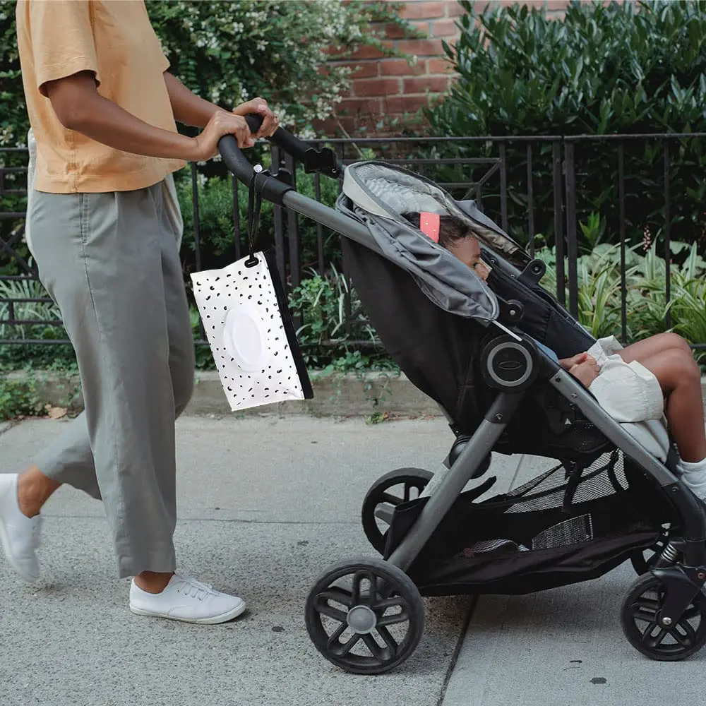 1/2 stücke Baby Wischen Lagerung Tasche Nachfüllbar Für Reise Maske Taschen Tissue Taschen Feuchttücher Outdoor Camp Nützliche Baby kinderwagen Zubehör – Detail 6