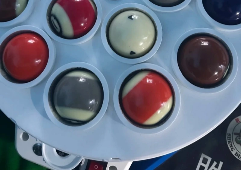 Automatic Billiard Ball Cleaner Polisher, Pool & Snooker Balls Maintenance Cleaning Device