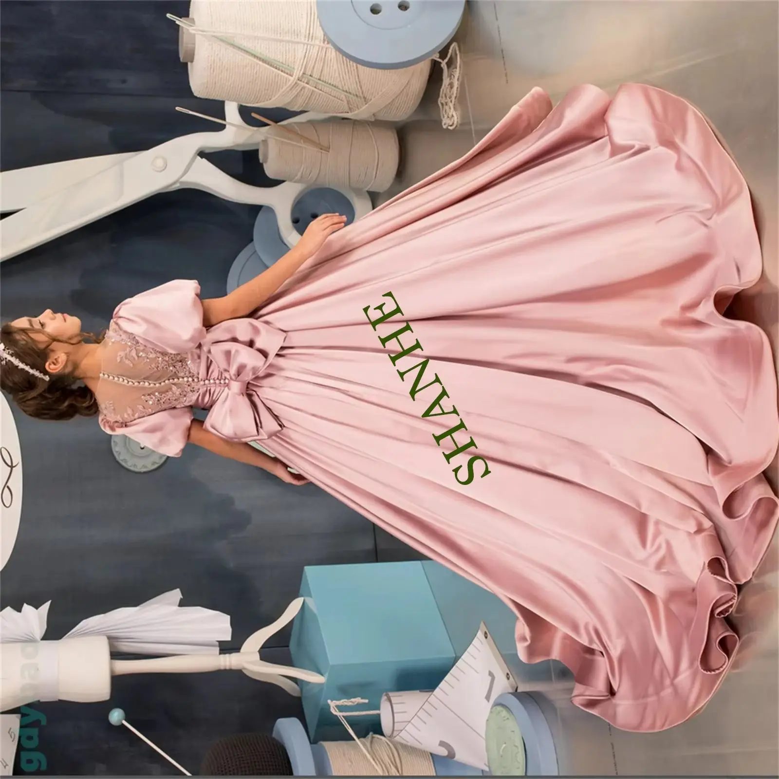 

CustomizedPink Satin Flower Girl Dress For Wedding Puffy Applique Short Sleeves Floor Length With Bow Birthday Party First Commu