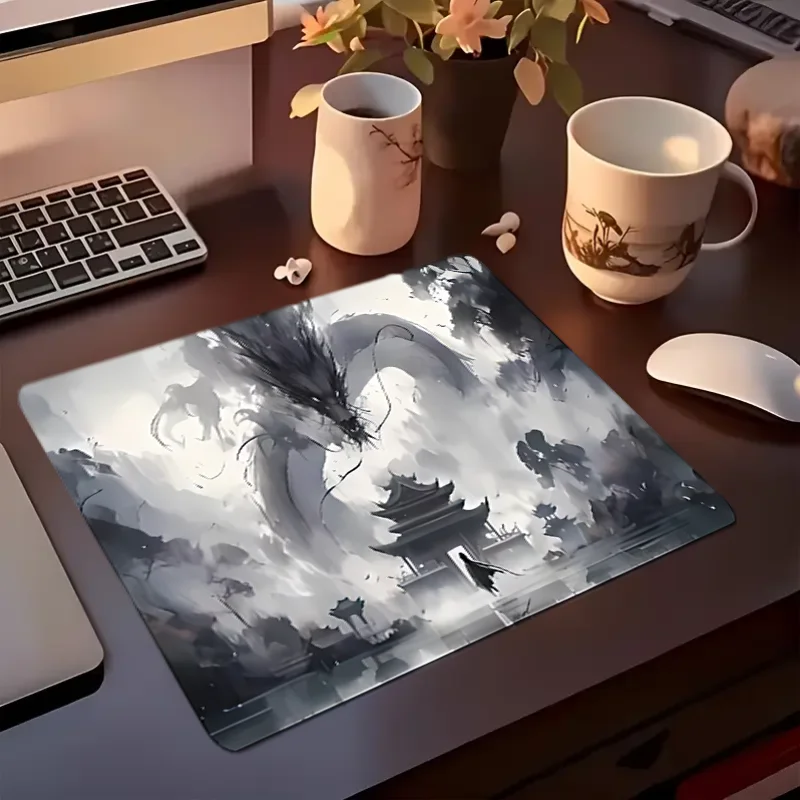 لوحة ماوس بنمط التنين والشباب، قاعدة مطاطية مضادة للانزلاق مقاس 2 مم، 35.43 × 15.74 بوصة، وسادة سطح مكتب محمولة طبيعية مضادة للانزلاق، مناسبة