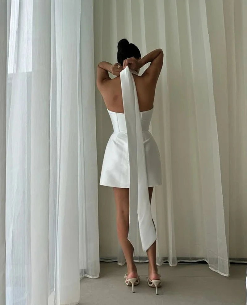 ชุดเดรสสั้นสำหรับเจ้าสาวในโอกาสพิเศษ ชุดราตรีแบบเรียบง่ายสั่งตัดได้สำหรับงานพรอม ชุดราตรีผู้หญิงปี 2025 ชุดราตรีทรงบอลกาวน์ ชุดราตรีหรูหรา