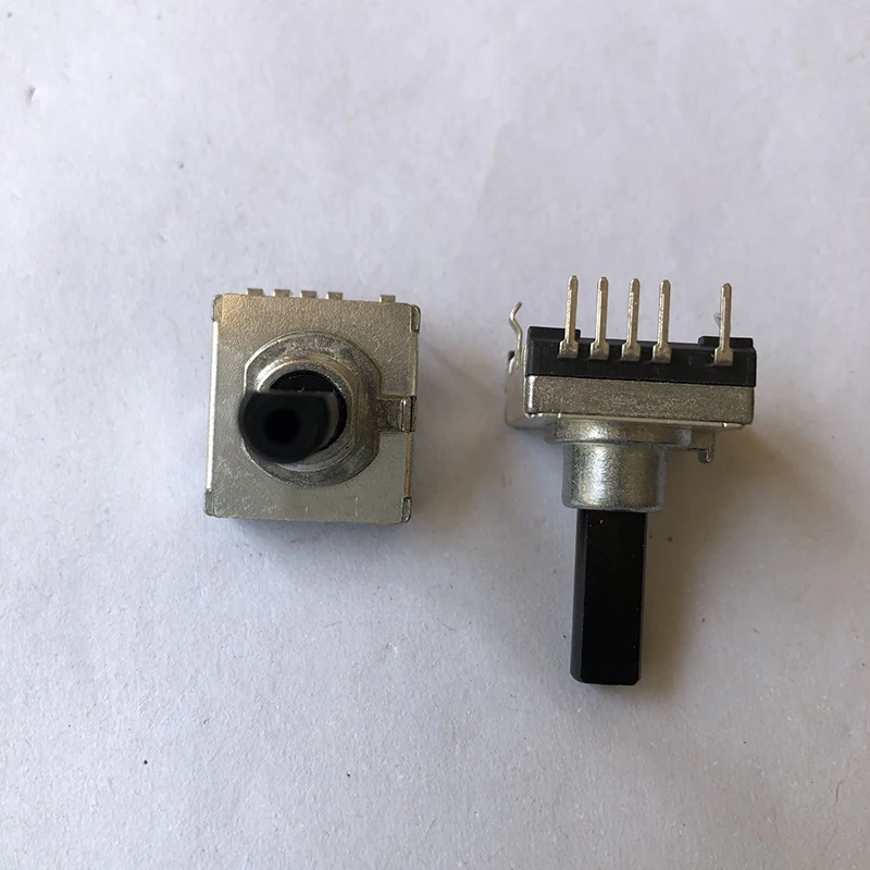Encoder step 12 points 360 degrees, handle length 22MM, 5 pins