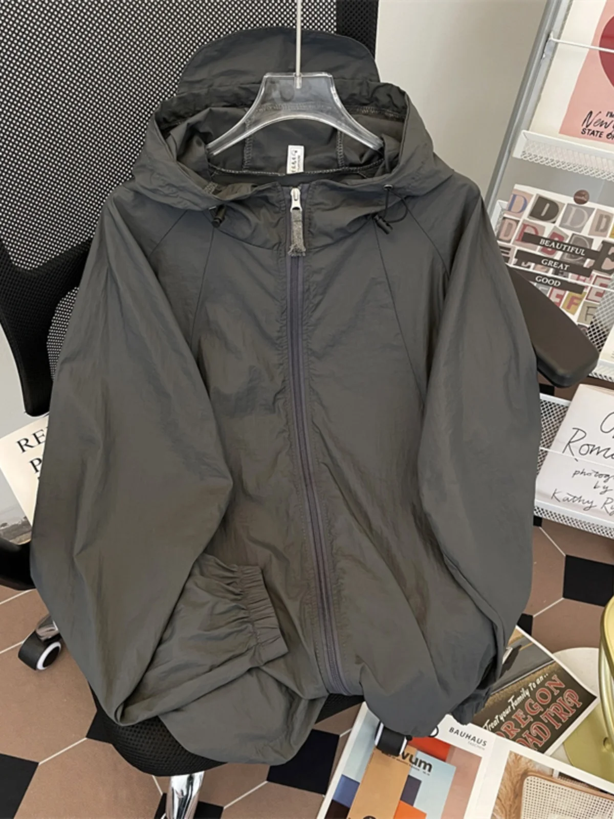 

Ice Silk Cool Feeling Skin Clothes Men Women Summer Outdoor Mountain Climbing Sunscreen Loose Lightweight Anti-Uv Outerwear