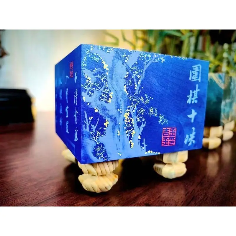 A set of mini Torreya pier chess jars, Go merchandise