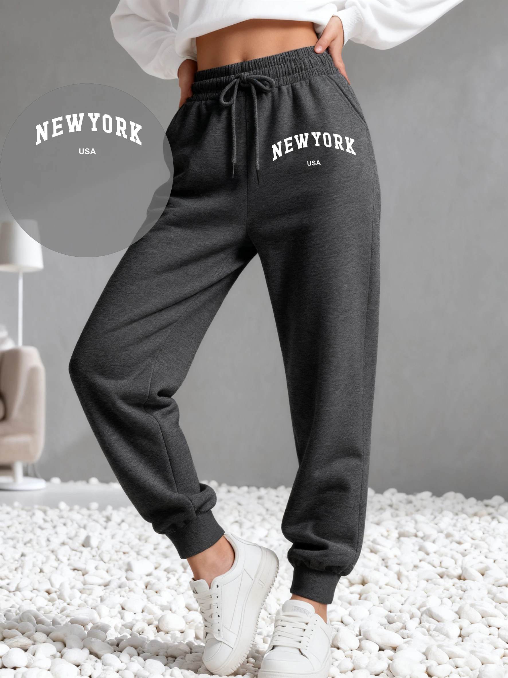 New York Usa City Letter Graph - Winter Clothing New York recension och pris