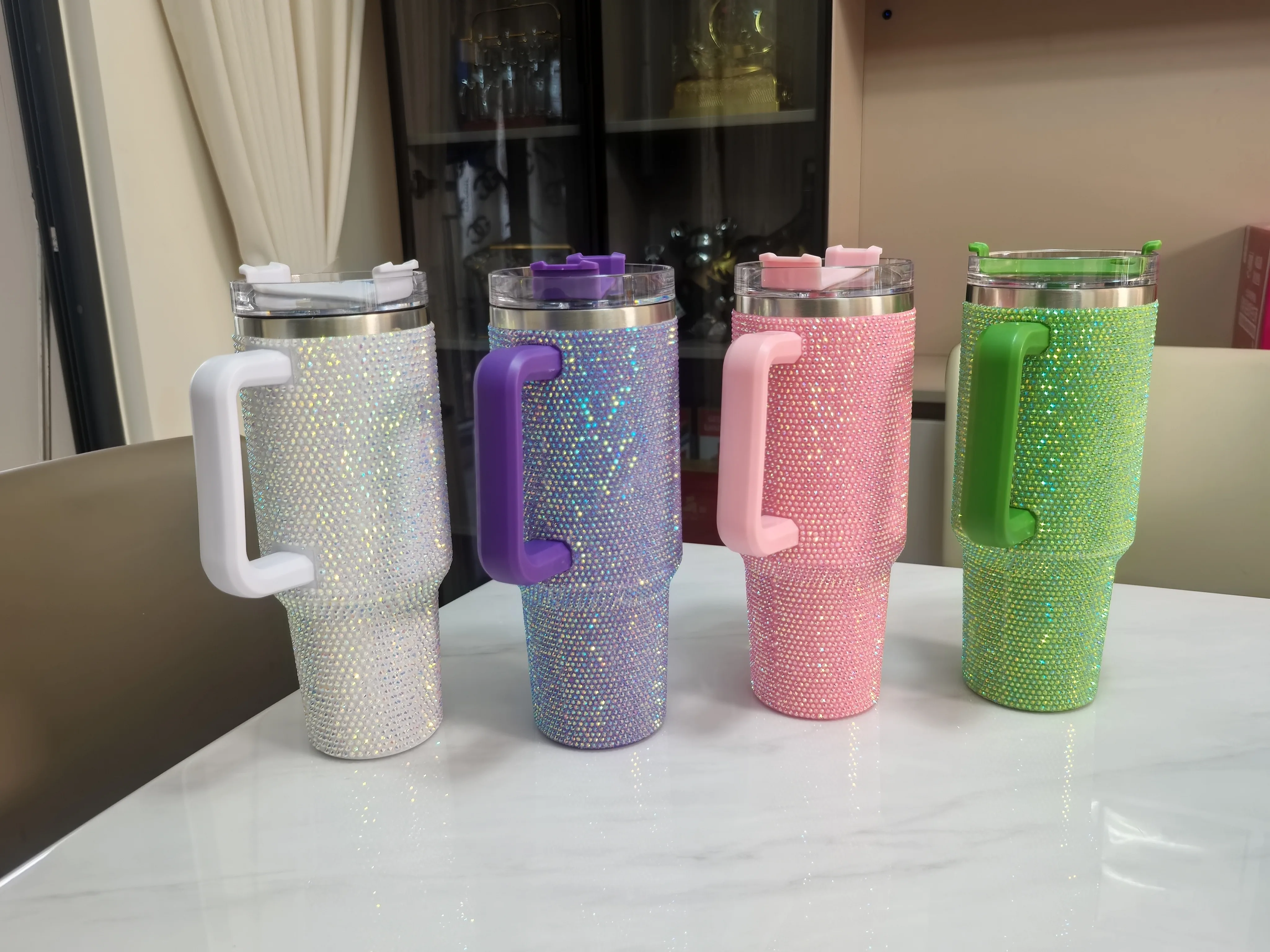 

2026 Model 40oz Handle Straw Diamond-Embedded Stainless Steel Vacuum Insulated Cup, for Car and Outdoor Sports