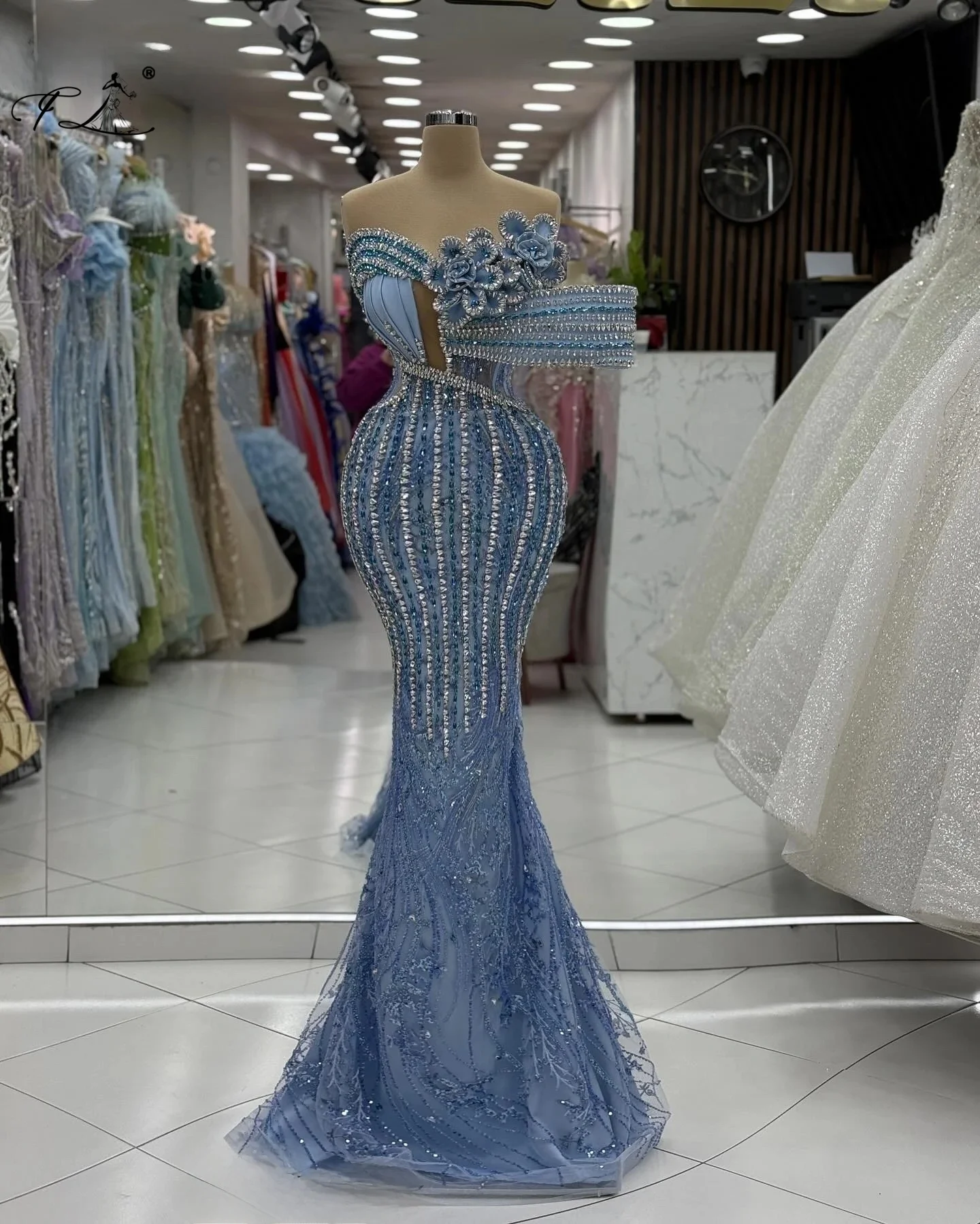 2026 Newest Blue Celebrity Dresses Mermaid Crystals Elegant Evening Dresses Red Carpet Runway Dresses Party Dresses Customized