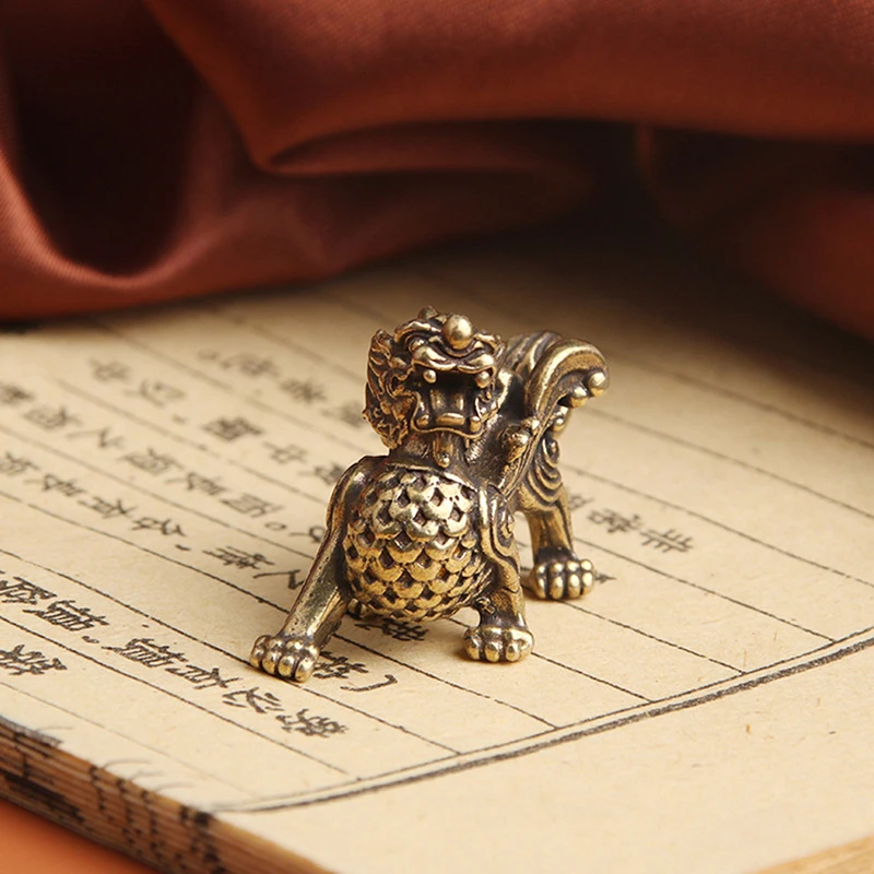 الصينية فنغشوي تمثال نحاسي تمثال كيلين النحت الثروة ديكور الازدهار جيد ياو بي حلية كيلين التنين الحظ الحيوان