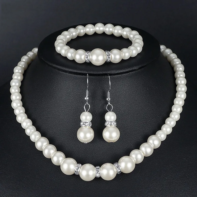 

Korean Fashion ABS Pearl Necklace Women's Bracelet Earrings Necklace Three-piece Bridal Wedding Accessories Activity Set 2025