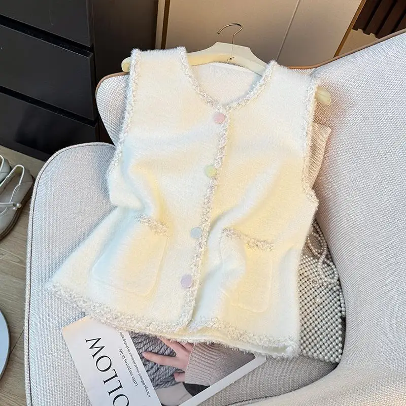 

Gagarich French Socialite Stylish Knitted Vest Women Autumn 2025 New Age Reducing Loose Fitting Shoulder Top Outerwear