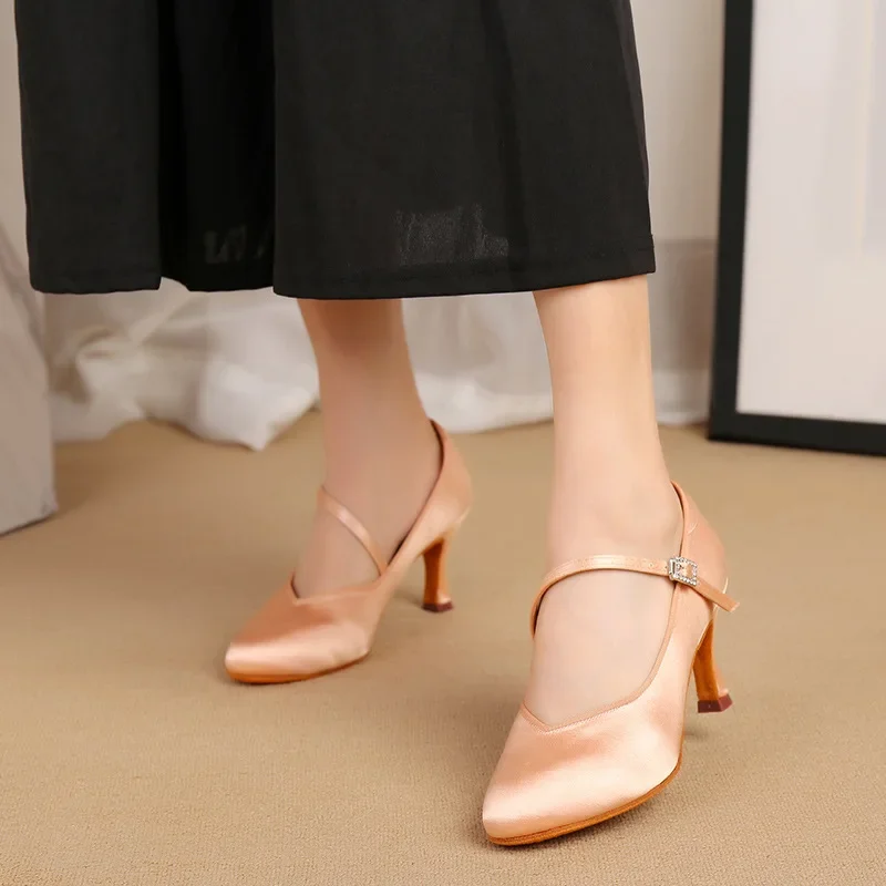 Adult High-heeled Modern Laitn Dancing Shoes Professional National Standard Dance Practice Women Waltz Dancing Shoes Flamenco