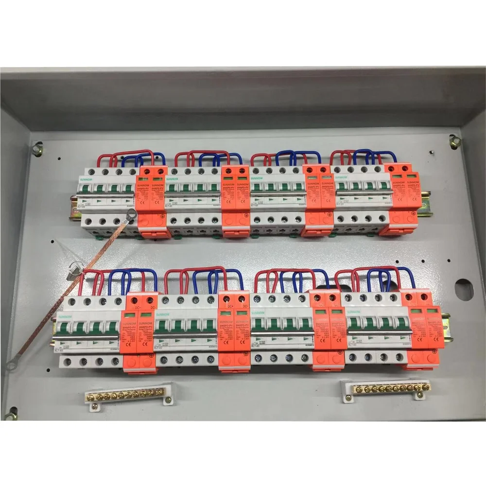 8 strings 8 input Solar Pv DC combiner box with busbar (8PCS 4P 32A 1000V DC MCB,8PCS 2P 1000V SPD,cable gland and BUSBAR)