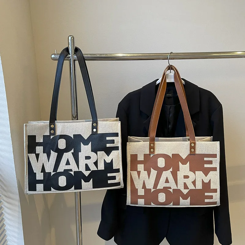 エレガントなカラーブロックショルダーバッグ 2025年新作 レディース、高級感のあるレタープリントトート、あらゆるシーンに合うファッショナブルなクロスボディバッグ