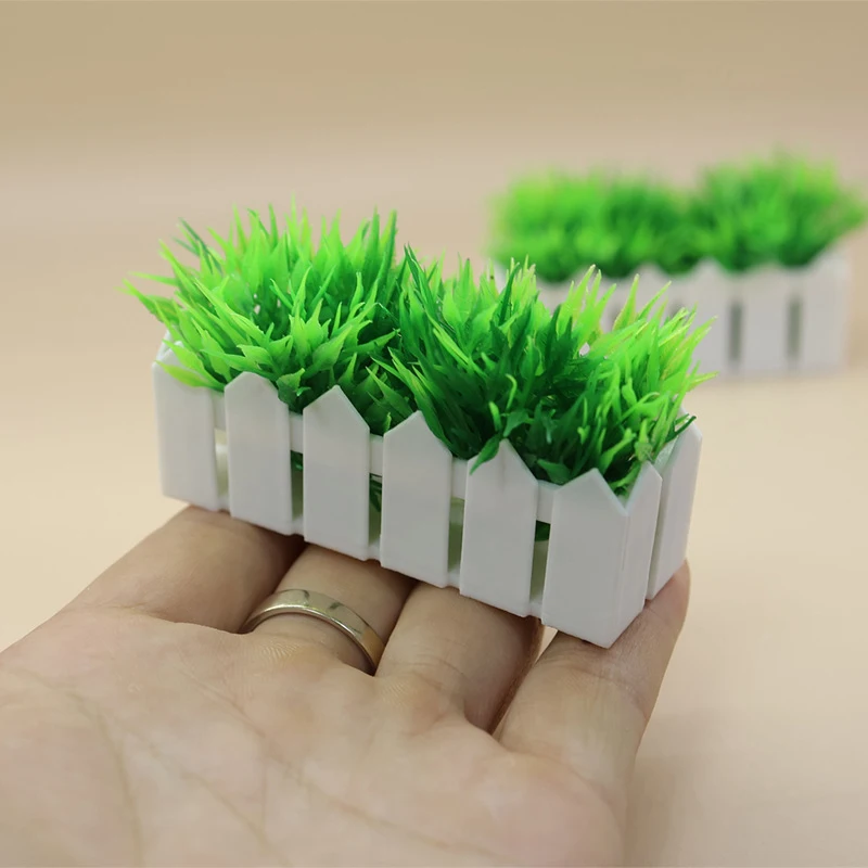1/12 Dollhouse Simulation Grass Green Plant Fence Model Miniature Garden Decoration Dolls House Accessories