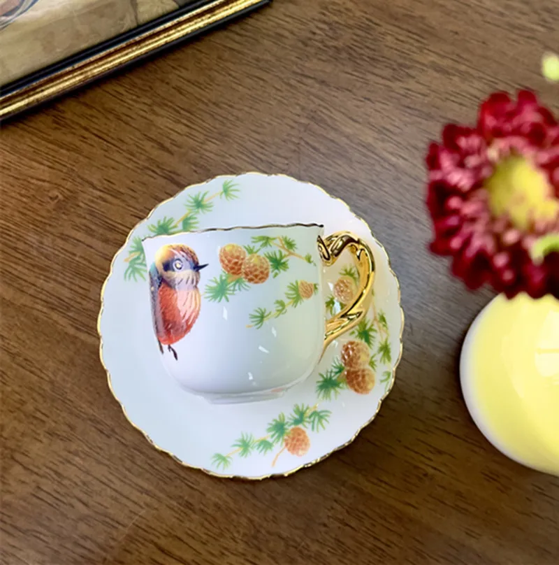 Fresh and Cute Coffee Cup Plate Set English Afternoon Tea High Bone Ceramic Cup Bird Cup Plate
