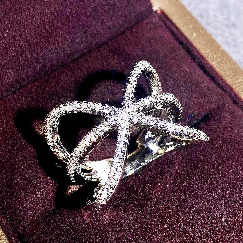 Huitan Chic Symmetrical Line Shiny Cubic Zirconia Rings for Women Fashion Gorgeous Finger Accessories Novel Party Daily Jewelry