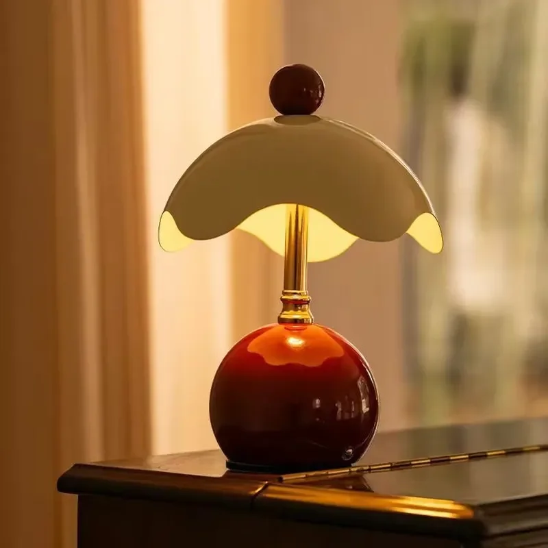 Elegant Eggshell Table Lamp for Bedroom Bedside Decor Luxury Night Light Wedding Gift Atmosphere Lighting Pair Modern Home
