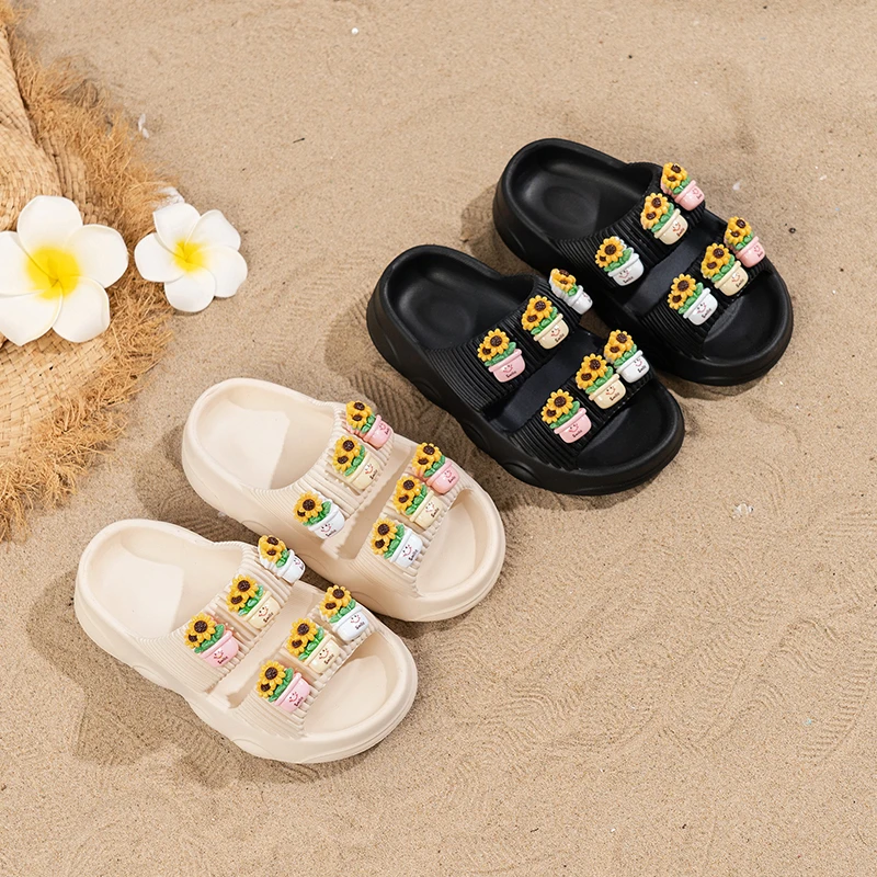 

Kids Slippers with Sweet Flowers Girls Bathroom Shoes Soft Bottom Non-slip 2026 New Fashion Children Beach Shoes Open Toes Cute