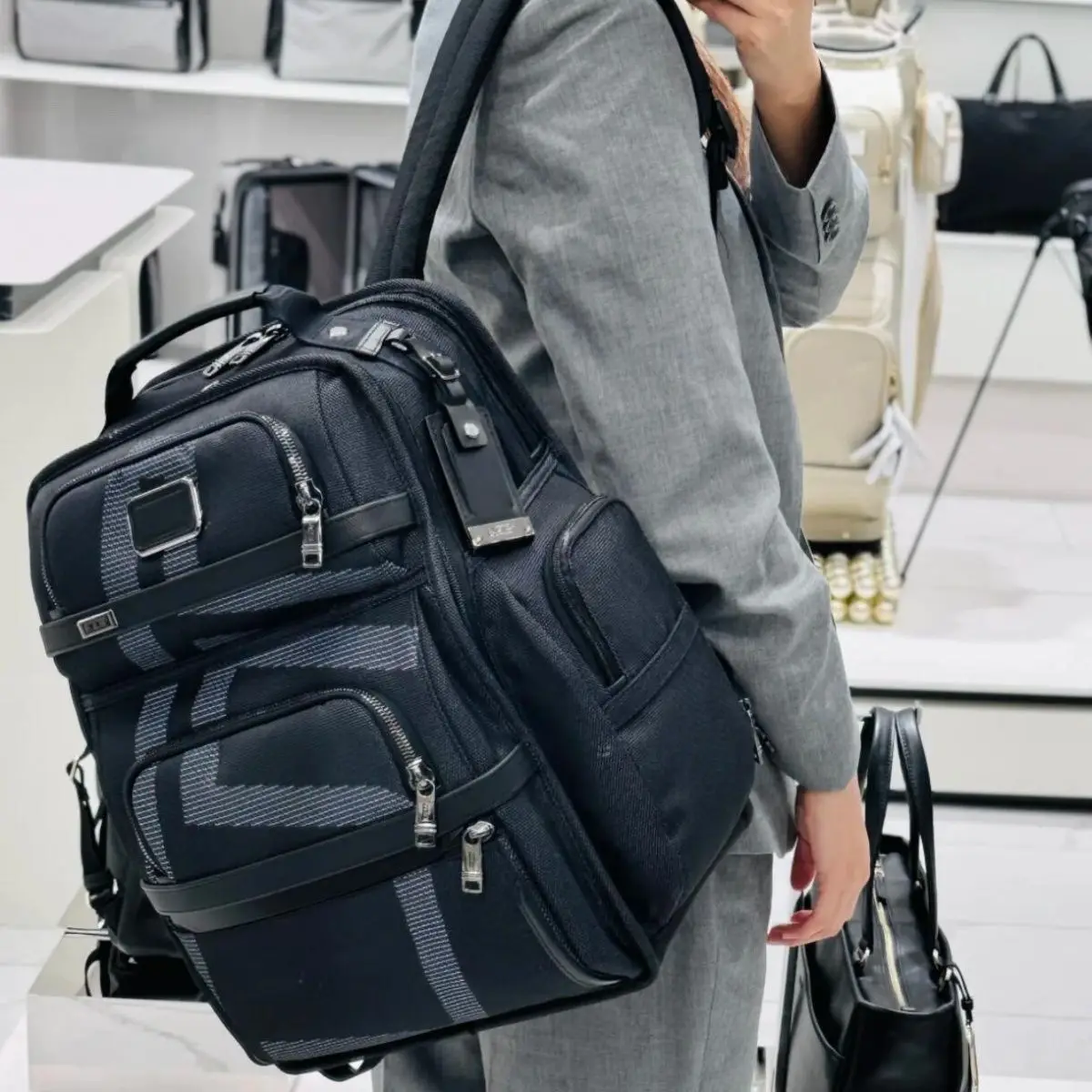 حقيبة ظهر للكمبيوتر للرجال من النايلون الباليستي 2603578D3 Alpha3 Series أنيقة مقاومة للماء للاستخدام اليومي #2