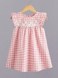 Girls cute pink and white plaid dress - exquisite lace flower decoration