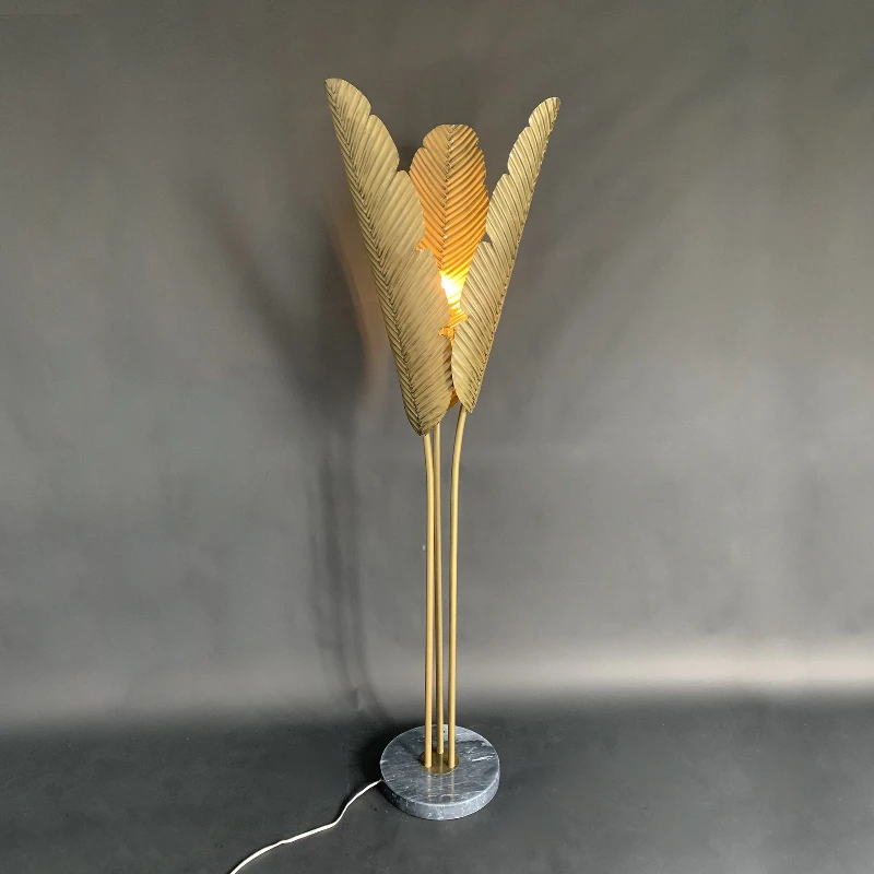 

American light luxury retro banana leaf living room floor lamp soft decoration design hotel villa model room wrought iron