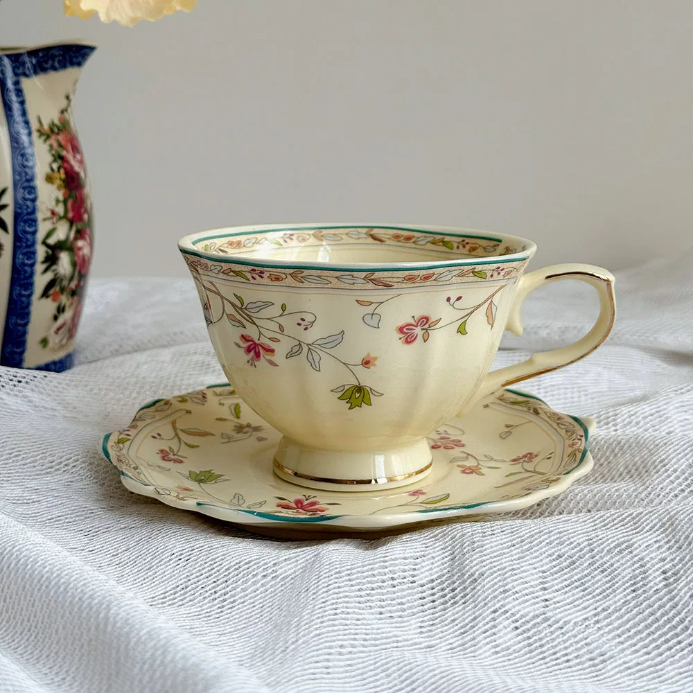 Yellow Floral Pattern Cup And Saucer Set Ceramic Tea Cup And Saucer Set Tableware Elegant Two-piece Sets Coffee Cup and Dish