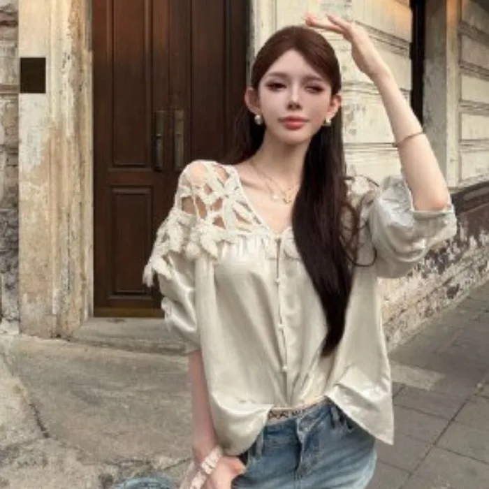 

Korean Chic Fashion Hollow Out Tops Loose V Neck Summer Women Blouse Casual Lady Shirt