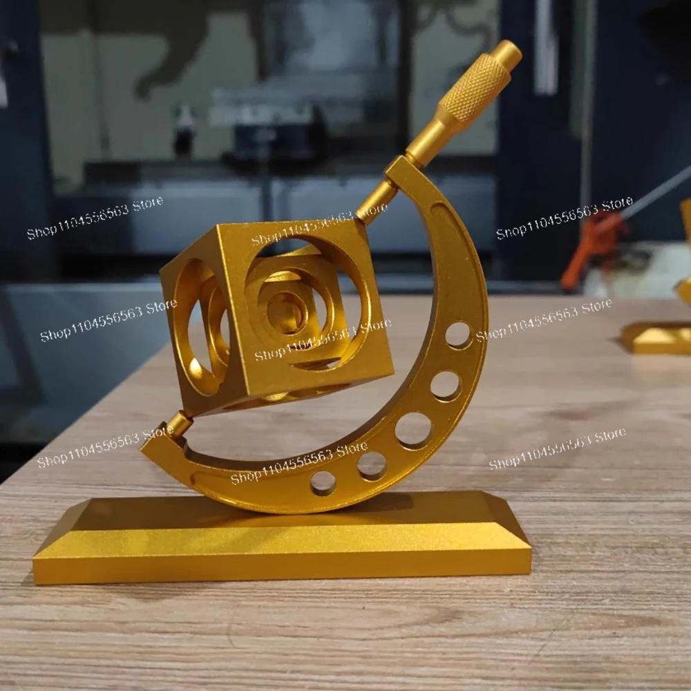 

Высокоточный микрометр, настольный орнамент, вращающийся декор из алюминиевого сплава с ЧПУ, серебро/золото, опционально