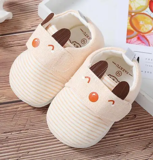 

Baby First Walk Shoes Soft Spring Cut Girls