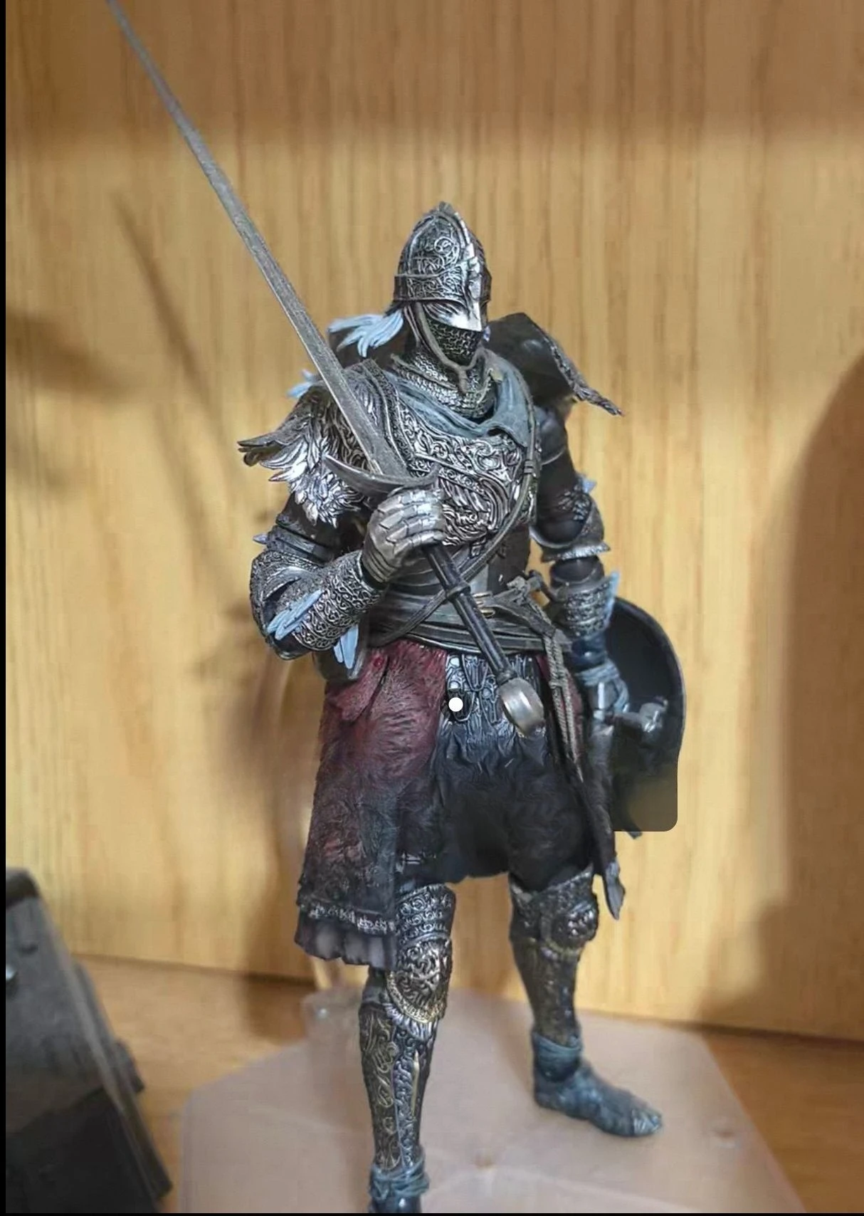 

Низкая цена, в наличии: Оригинальная фигурка MAX Factory FIGMA 624 RAGING WOLF в заводской коробке, модель, подарок для ребенка, упаковка в пенопластовой коробке.