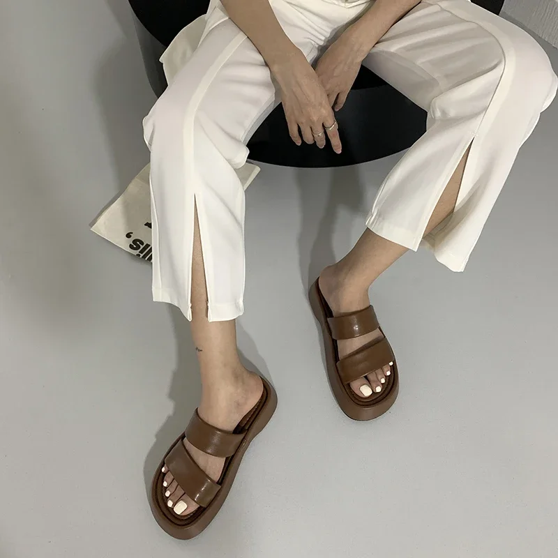 2024 New Gladiator Summer Sandalias Fashion Platform Flats Elegant Open Toe Slippers Comfort Beach Slides